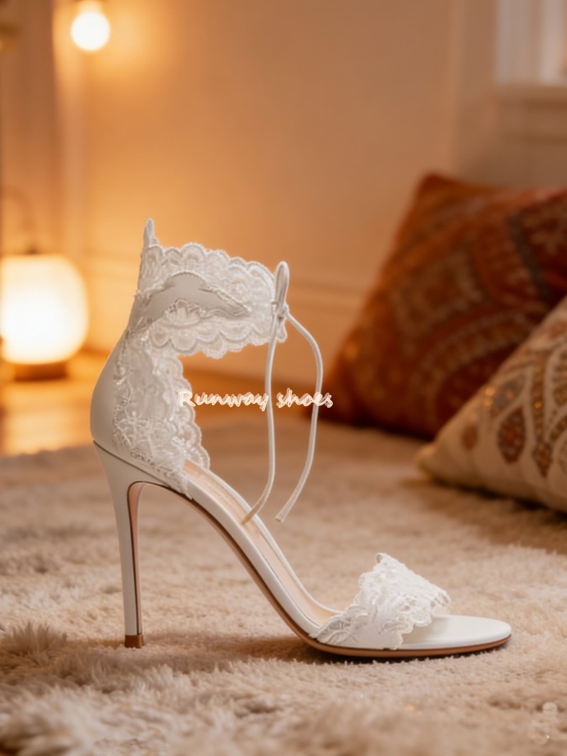 Lace Fabric Lace Single Buckle - Bandage 评论和价格